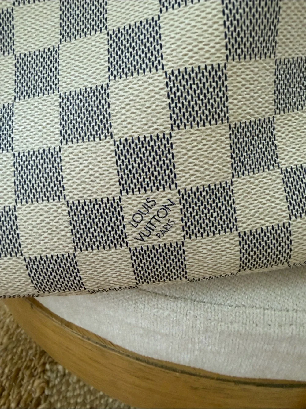 Louis Vuitton Artsy MM Damier Azur Handbag/Tote